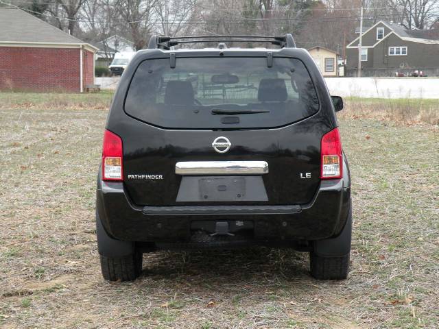 Nissan Pathfinder 2005 photo 5