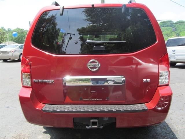 Nissan Pathfinder 2005 photo 21