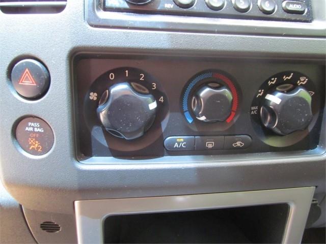 Nissan Pathfinder 2005 photo 4