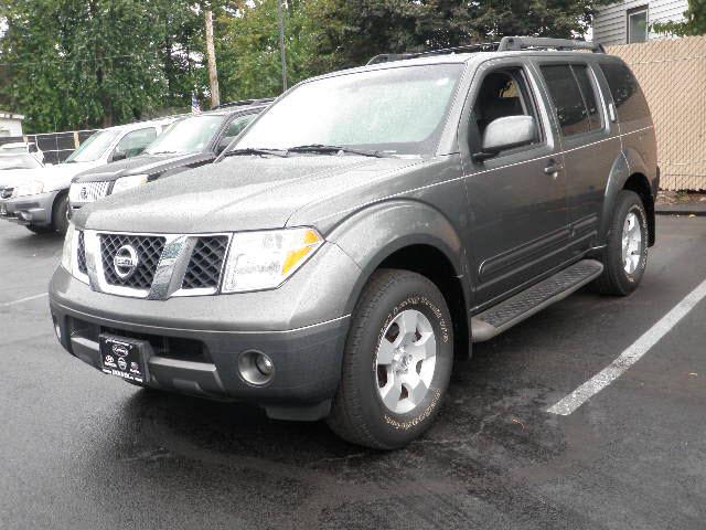 Nissan Pathfinder X Sport Utility