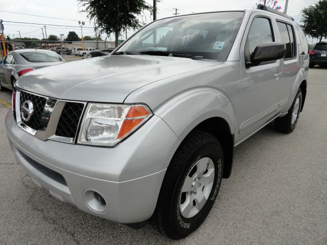 Nissan Pathfinder EX-L W/ DVD System SUV