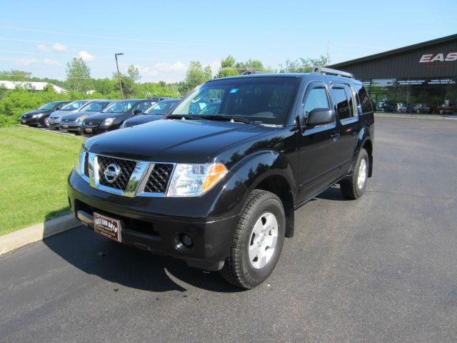 Nissan Pathfinder 2005 photo 3