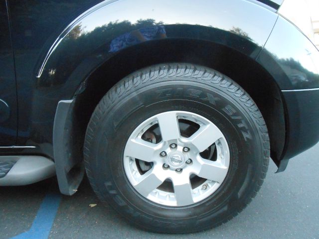 Nissan Pathfinder 2005 photo 1