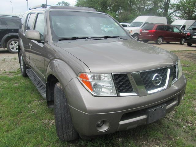 Nissan Pathfinder 2005 photo 23