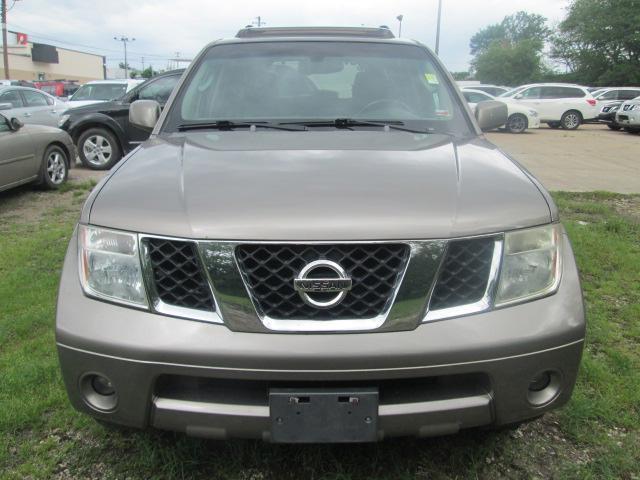 Nissan Pathfinder 2005 photo 24