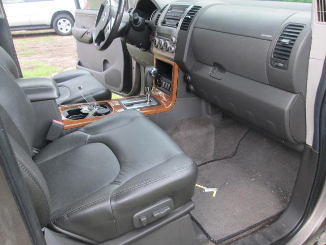 Nissan Pathfinder 2005 photo 8