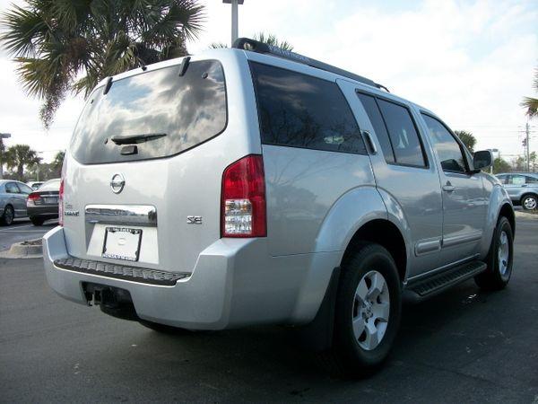 Nissan Pathfinder 2005 photo 5