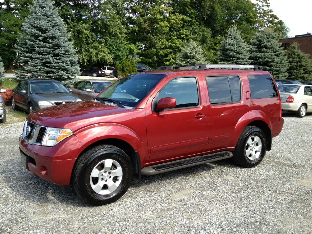 Nissan Pathfinder 2005 photo 3