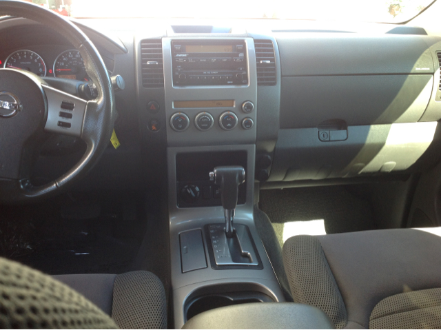 Nissan Pathfinder 2005 photo 4