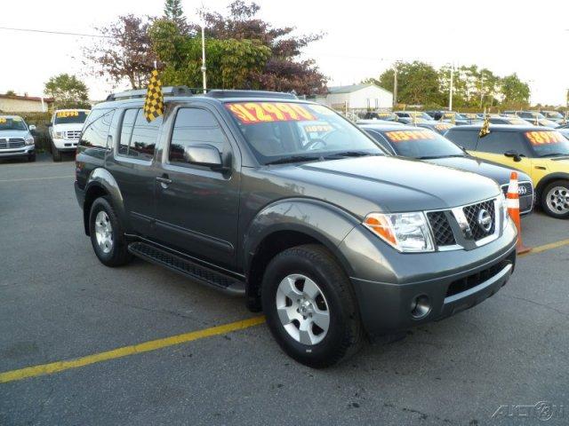 Nissan Pathfinder 2005 photo 0