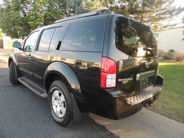 Nissan Pathfinder EX-L W/ DVD System SUV