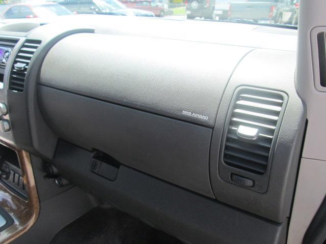 Nissan Pathfinder 2005 photo 2