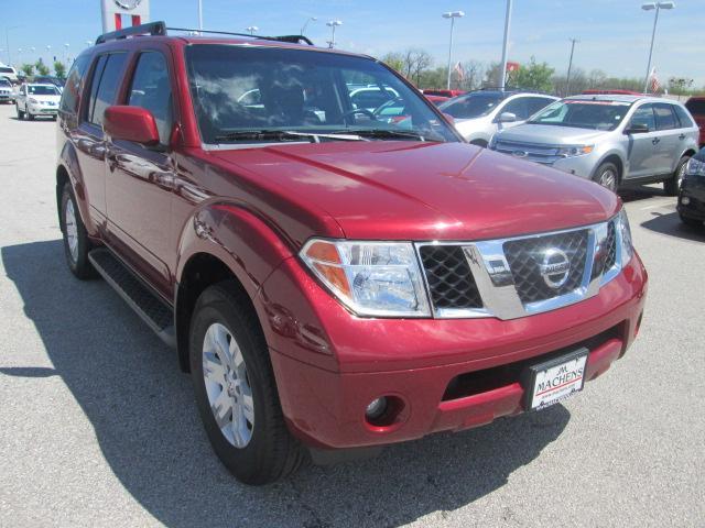 Nissan Pathfinder 2005 photo 24