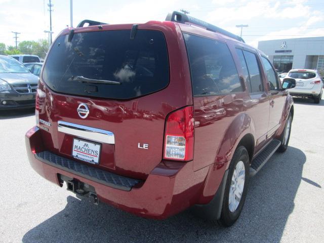 Nissan Pathfinder 2005 photo 3