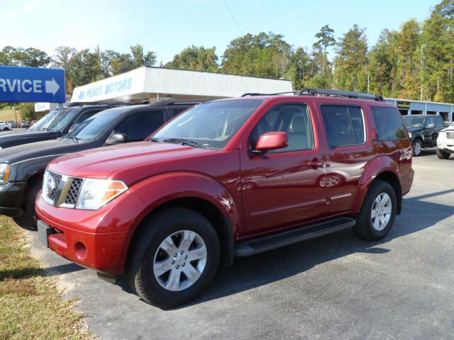 Nissan Pathfinder X Sport Utility