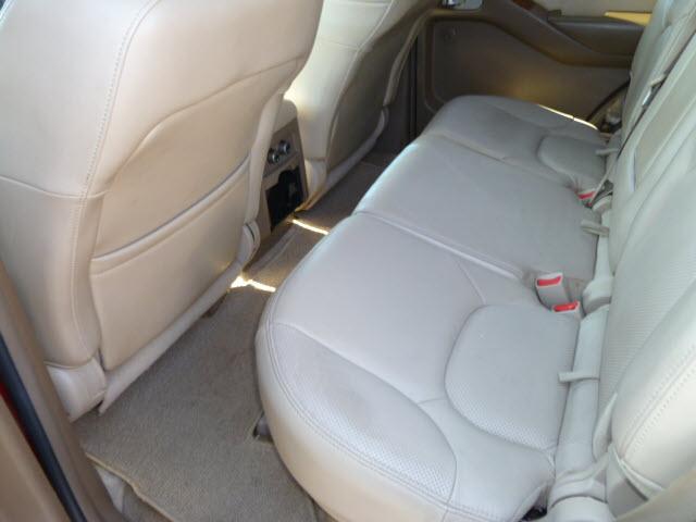 Nissan Pathfinder 2005 photo 5