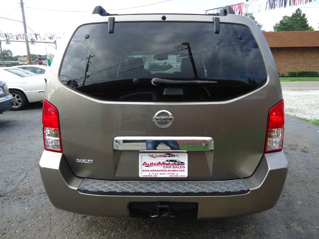 Nissan Pathfinder AWD W/leatherroof (7pass) SUV