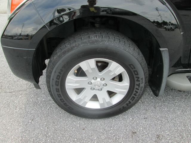 Nissan Pathfinder 2005 photo 3