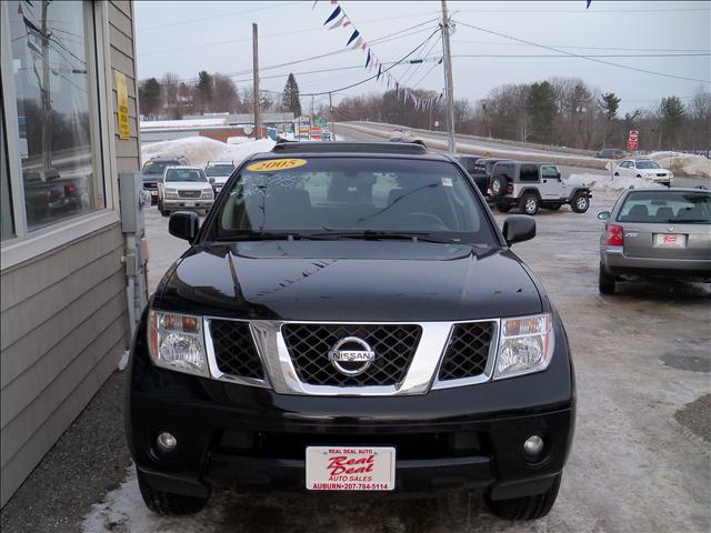 Nissan Pathfinder 2005 photo 1