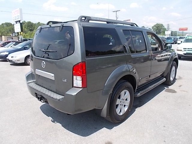 Nissan Pathfinder 2005 photo 24