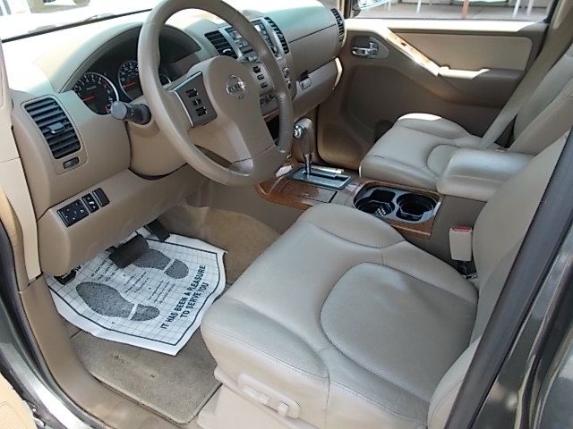 Nissan Pathfinder 2005 photo 26