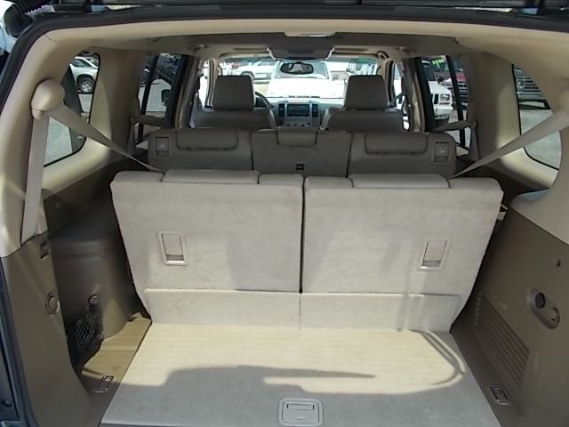 Nissan Pathfinder 2005 photo 4