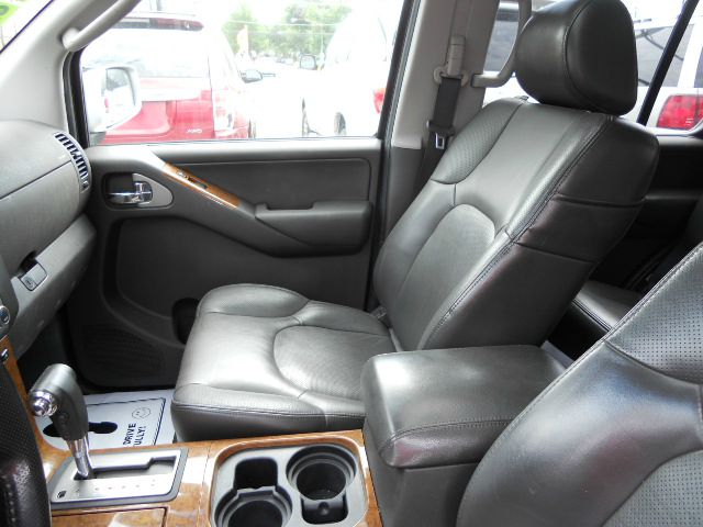 Nissan Pathfinder 2006 photo 12