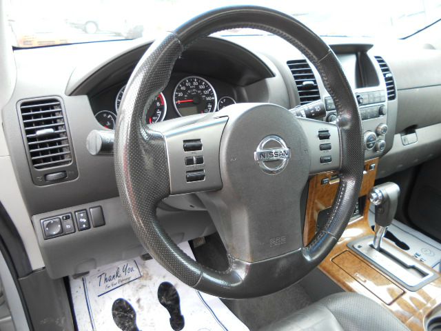 Nissan Pathfinder 2006 photo 17