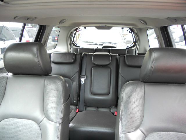 Nissan Pathfinder 2006 photo 2