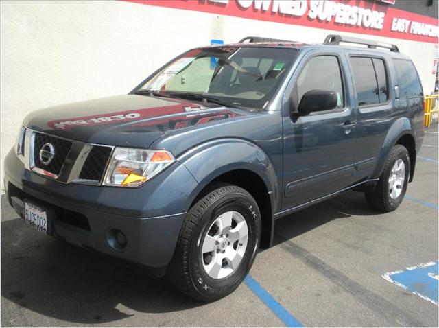 Nissan Pathfinder 2006 photo 1