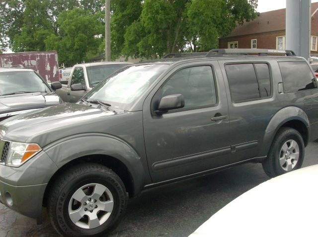 Nissan Pathfinder 2006 photo 1