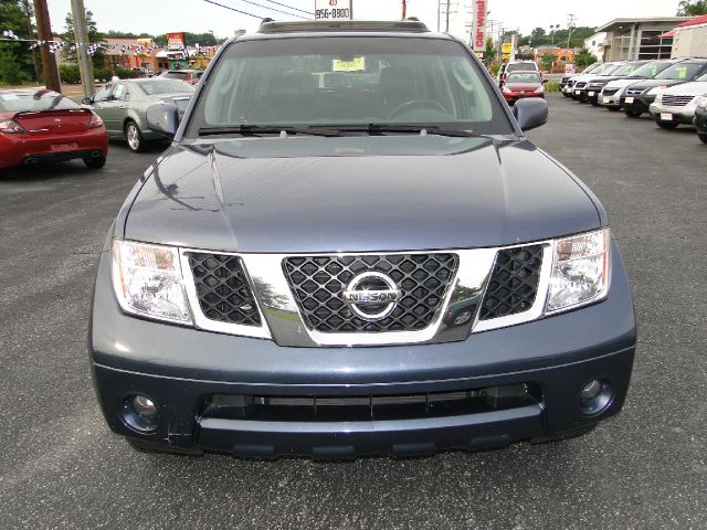 Nissan Pathfinder 2006 photo 1