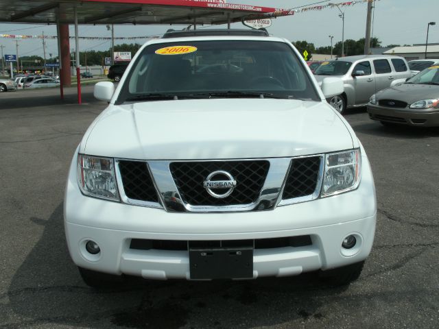 Nissan Pathfinder 2006 photo 3