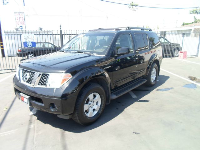 Nissan Pathfinder 2006 photo 1