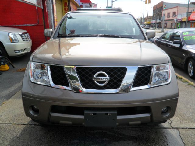 Nissan Pathfinder 2006 photo 1