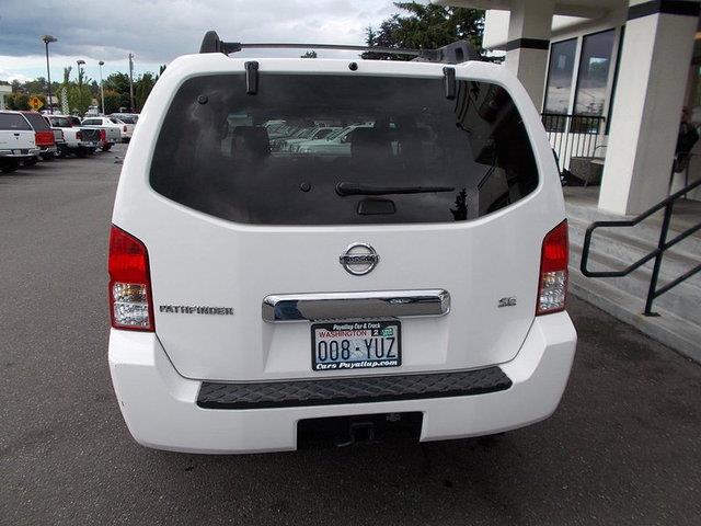 Nissan Pathfinder 2006 photo 10