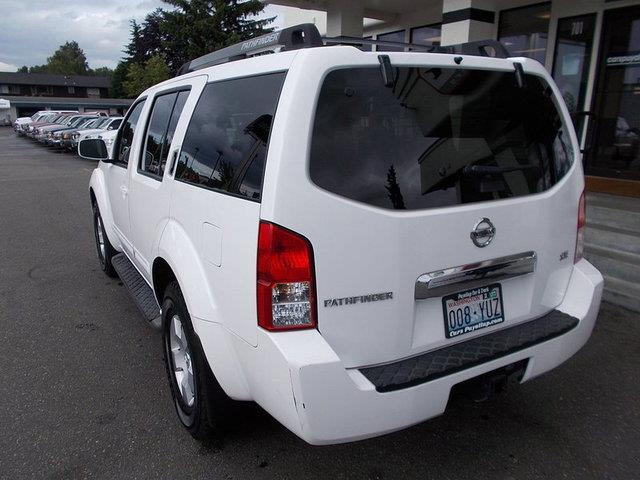 Nissan Pathfinder 2006 photo 12