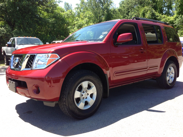 Nissan Pathfinder 2006 photo 2