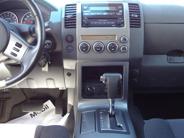 Nissan Pathfinder EX-L W/ DVD System SUV