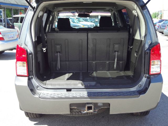 Nissan Pathfinder 2006 photo 12