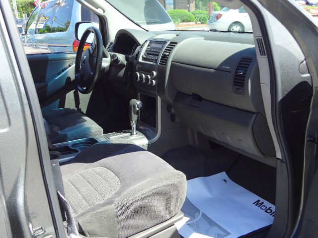 Nissan Pathfinder 2006 photo 6