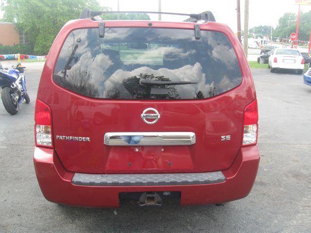 Nissan Pathfinder 2006 photo 1