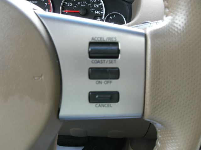 Nissan Pathfinder 2006 photo 15