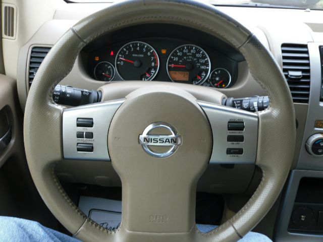 Nissan Pathfinder 2006 photo 24