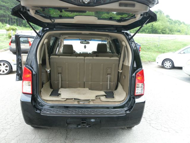 Nissan Pathfinder 2006 photo 35