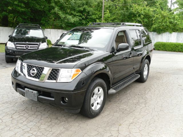 Nissan Pathfinder 2006 photo 44