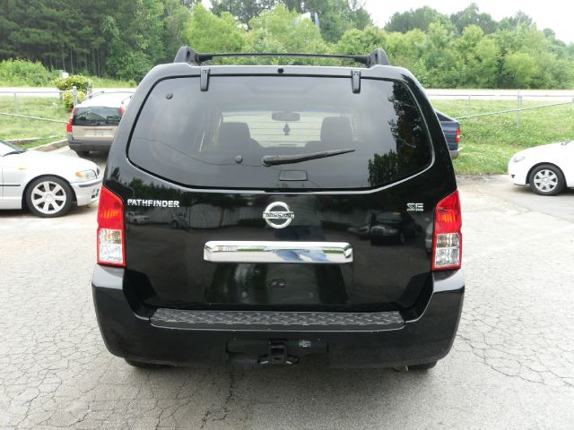 Nissan Pathfinder 2006 photo 47