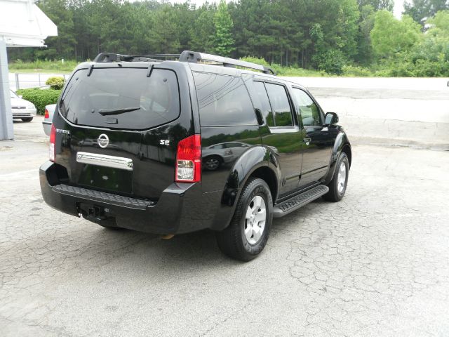 Nissan Pathfinder 2006 photo 48