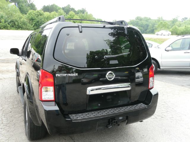 Nissan Pathfinder 2006 photo 56