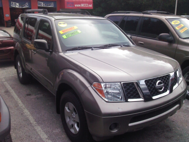 Nissan Pathfinder 2006 photo 1